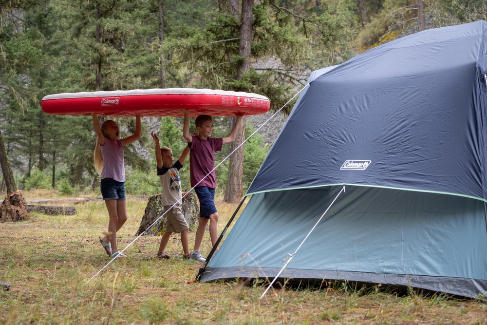 Coleman Queen QuickBed Inflatable Air Mattress/Airbed with 4D Pump