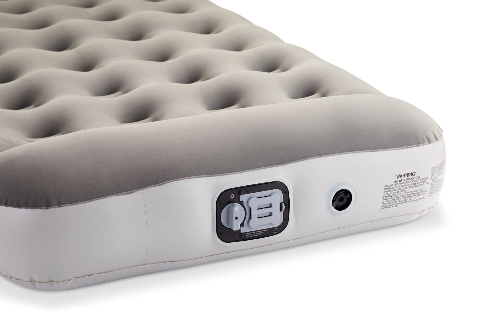 Outbound twin outlet air bed