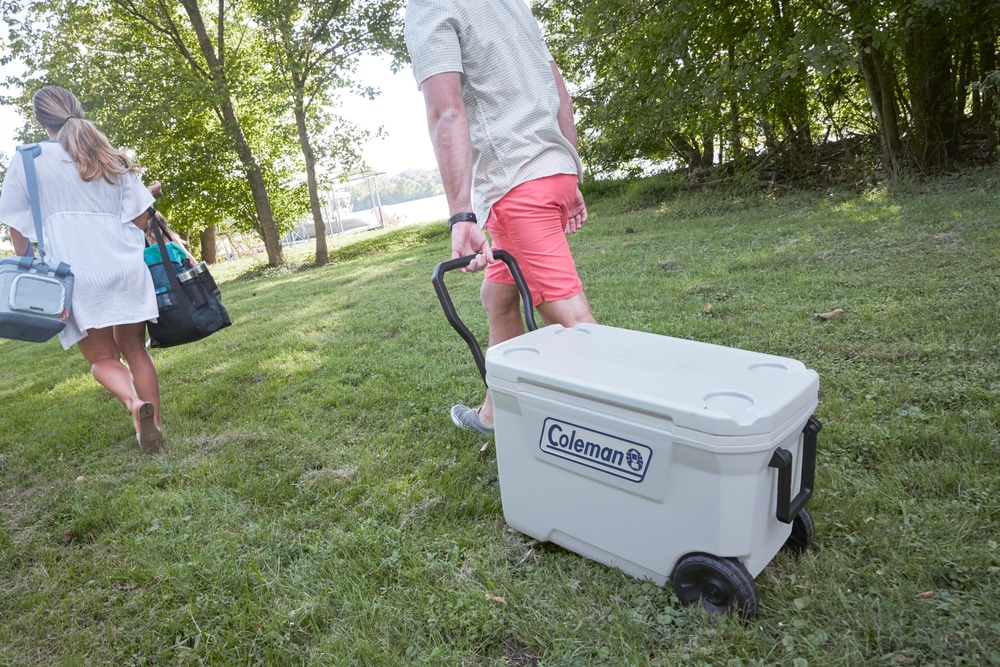 Coleman 316 Series 62Quart Marine Wheeled Cooler, White, 58.6L