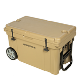 Glacière Woods ARCTIC À ROULETTES roto-moulée avec poignée, 65 litres, beige Front_Three_Fourths_Angled_Left