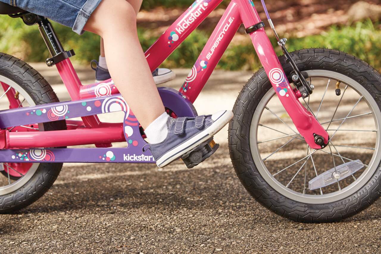 Kids clearance cycle pink