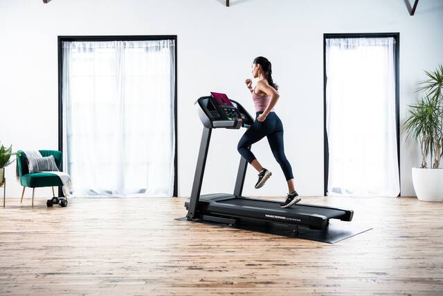 Horizon T101-07 Go Series Folding Treadmill | Canadian Tire