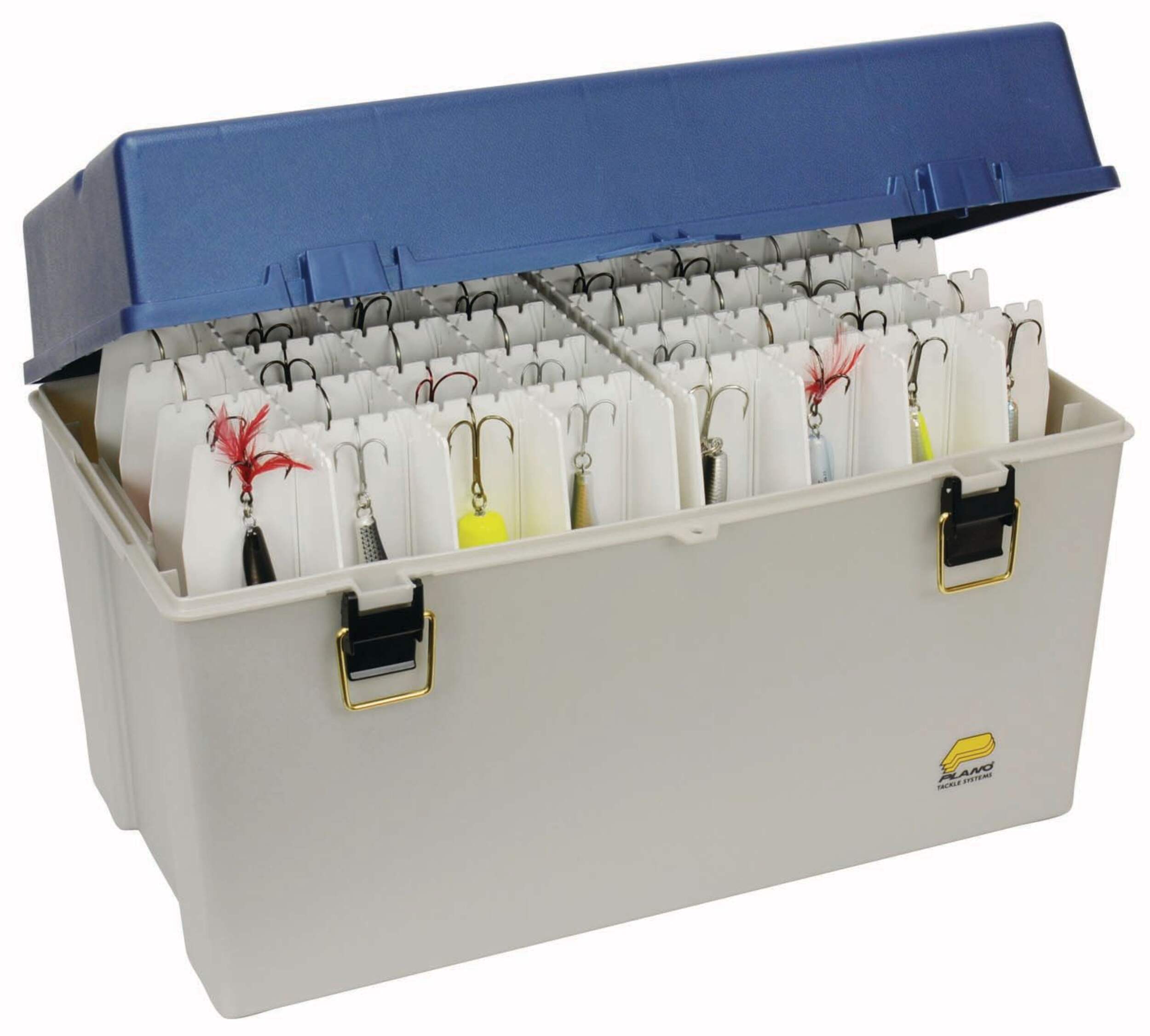 Boîte à leurres Plano Big Game Front_Angled_Right