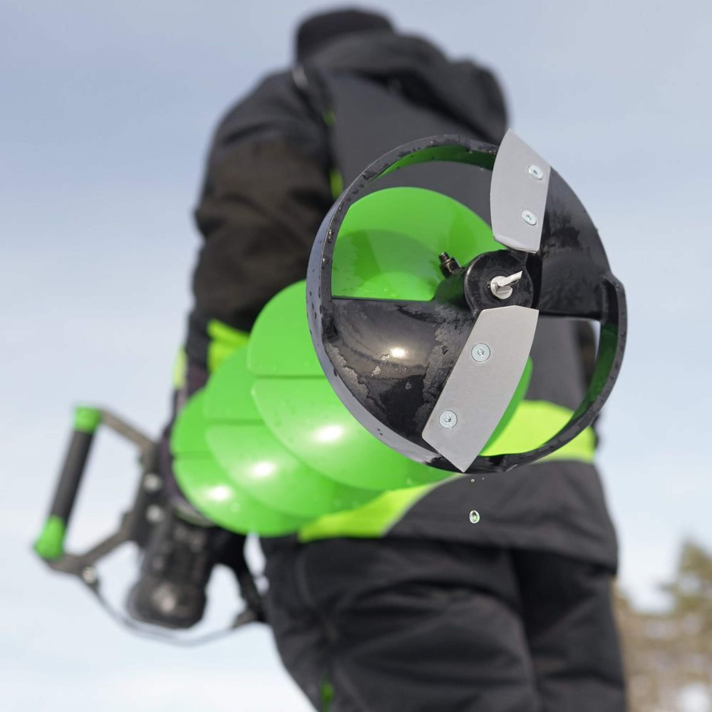 Tarière à glace ION Alpha Plus en polymère, 8 po Canadian Tire