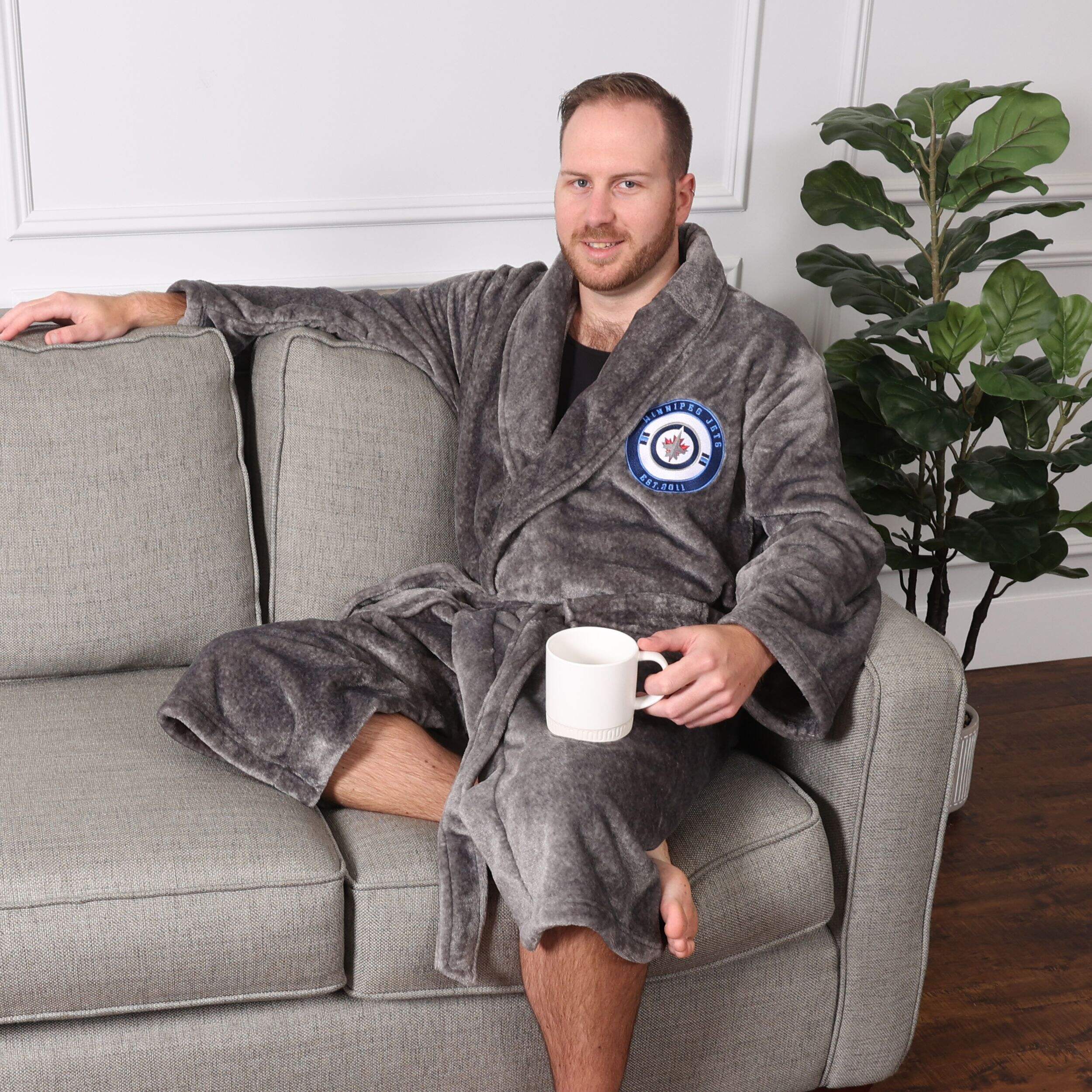 NHL Winnipeg Jets Bathrobe, Adult, One Size Canadian Tire