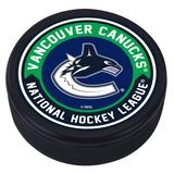 Rondelle avec logo gravé des Canucks de Vancouver Front_Elevated