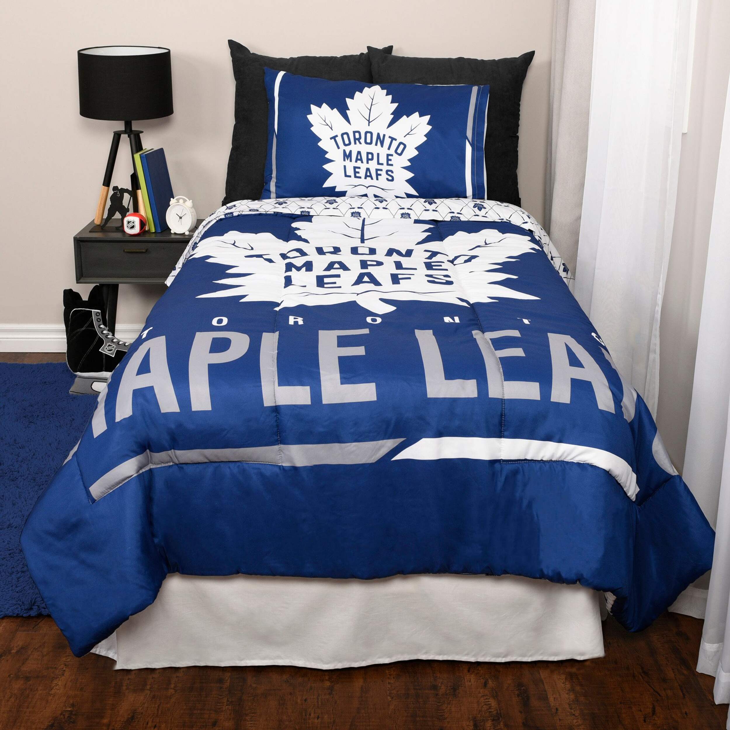 NHL Toronto Maple Leafs Hockey Team Logo Twin Bed Set, 4-piece Front_Elevated