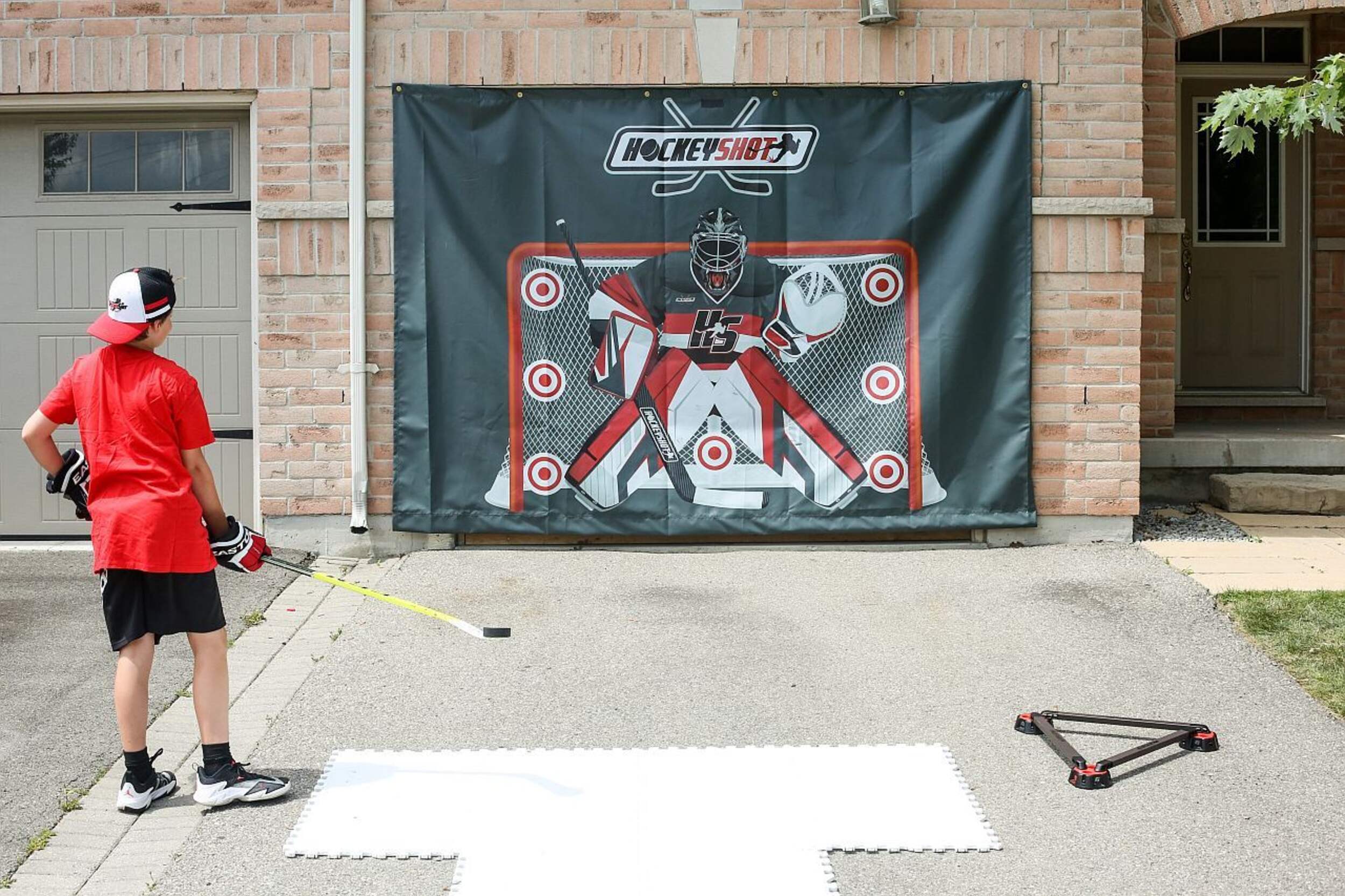 HockeyShot Extreme Hockey Shooting Tarp 2.0, 7ft x 10ft Canadian Tire
