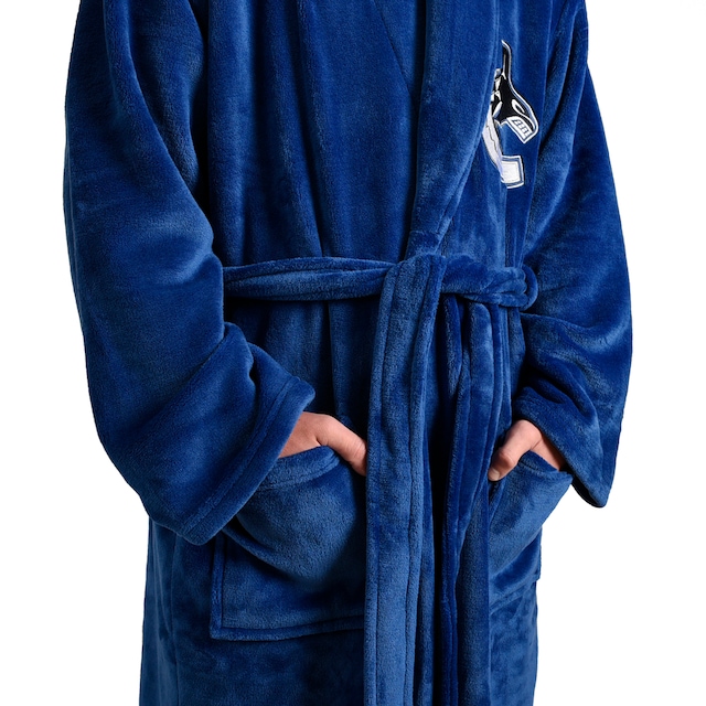 Adult NHL Vancouver Canucks Bathrobe Canadian Tire