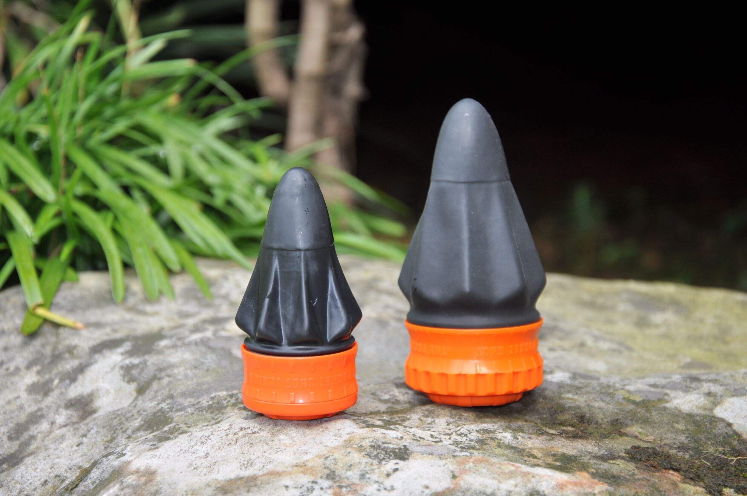 Lance-pierres à projectile circulaire compact PocketShot Junior, comprend des balles en caoutchouc, orange Front_Elevated