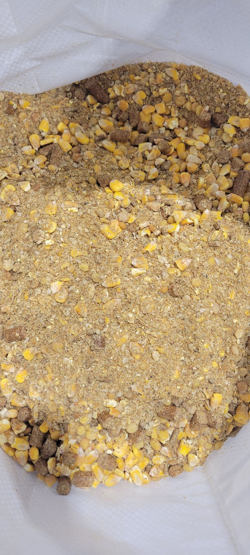 Attractif pour cerf Rack Stacker Silver Bullet, sac de 30lb | Canadian Tire