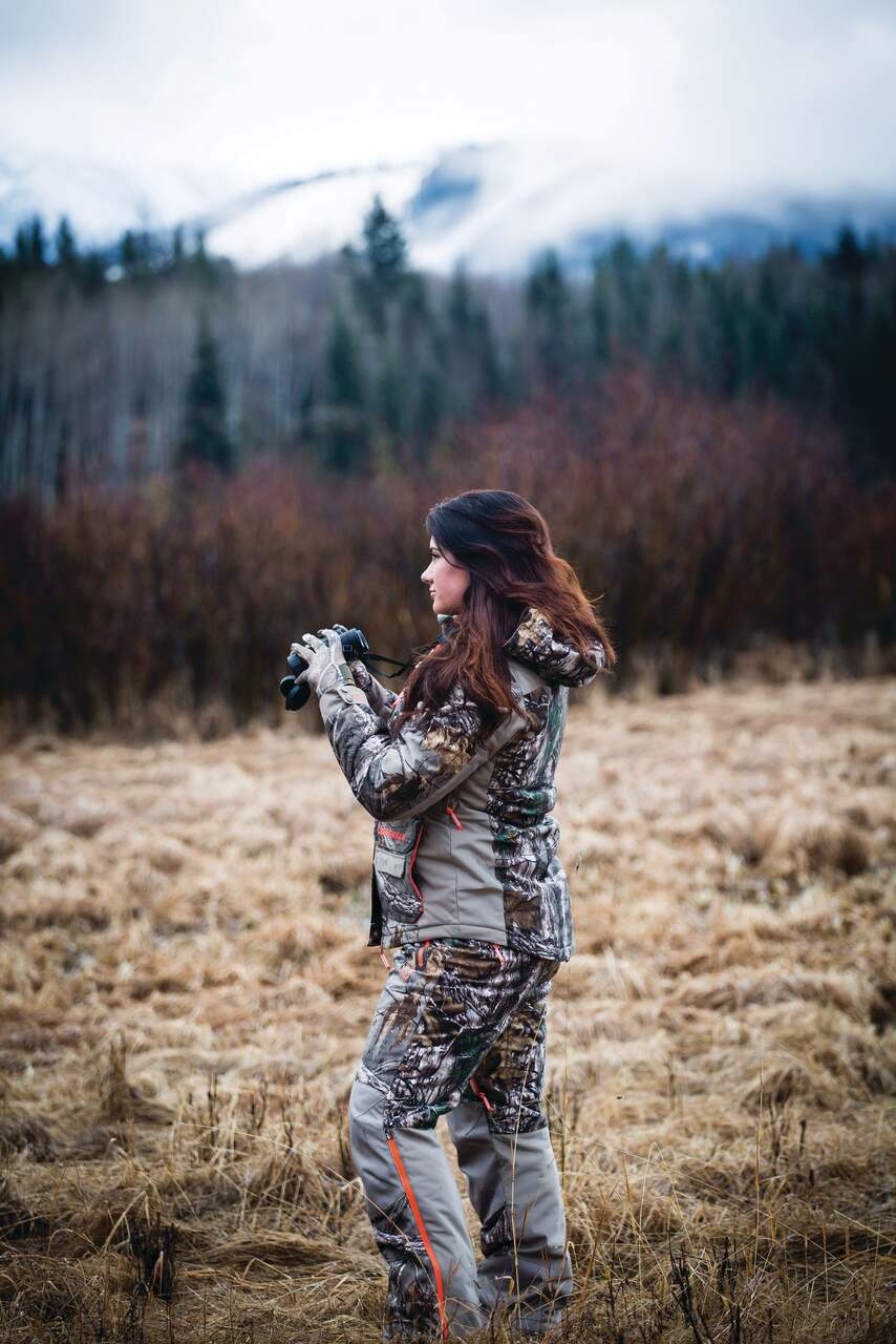 https://media-www.canadiantire.ca/product/playing/hunting/hunting-apparel-footwear/1756661/huntshield-women-s-4-in-1-realtreed-edge-parka-small-c6c2e0bb-1690-4a7b-b73d-9ee8b04d7081-jpgrendition.jpg?imdensity=1&imwidth=1244&impolicy=mZoom