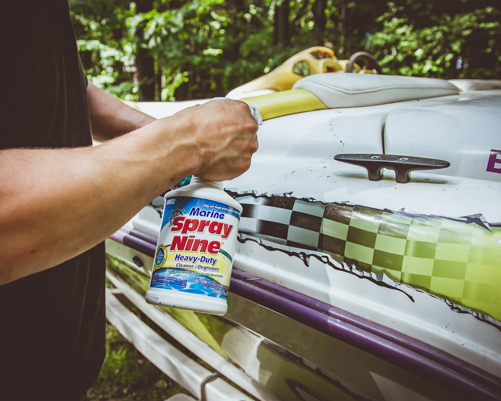 Spray Nine® Marine HeavyDuty Cleaner/Disinfectant, 946ml Bottle