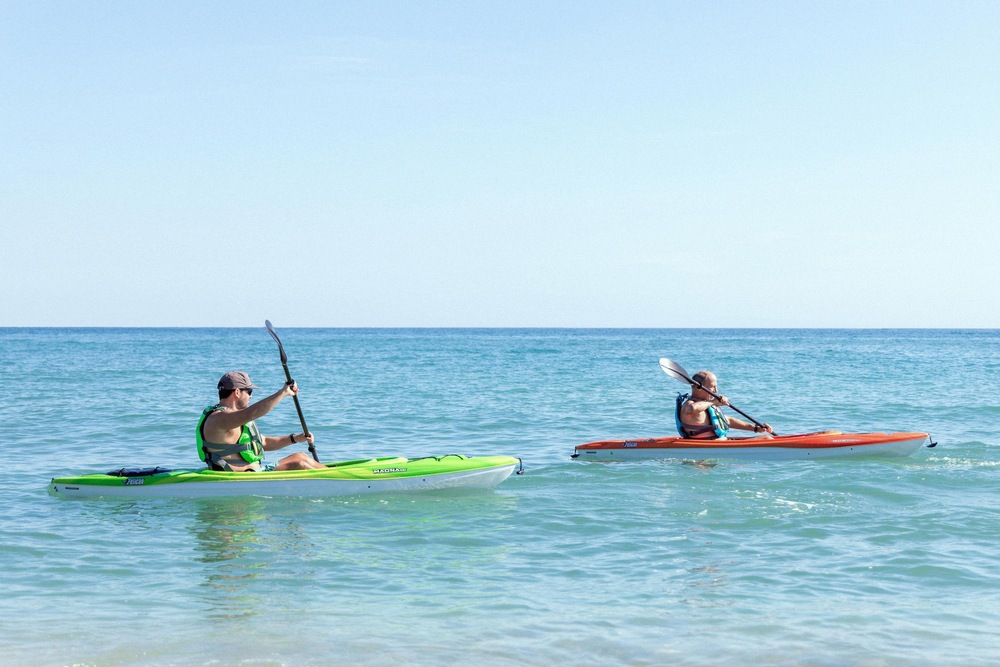 Pelican Magna 100 Packaged 1Person Kayak with Paddle, Lime, 10ft Canadian Tire