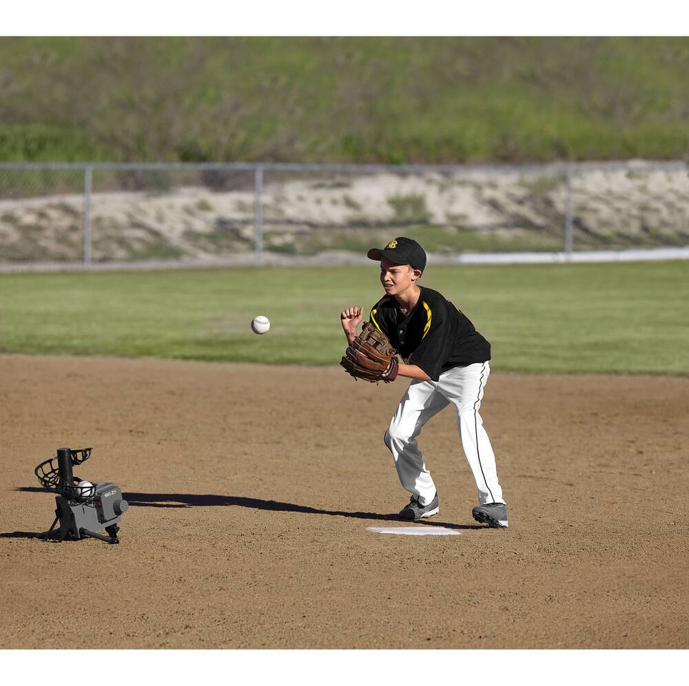 SKLZ Catapult Soft Toss Machine Canadian Tire