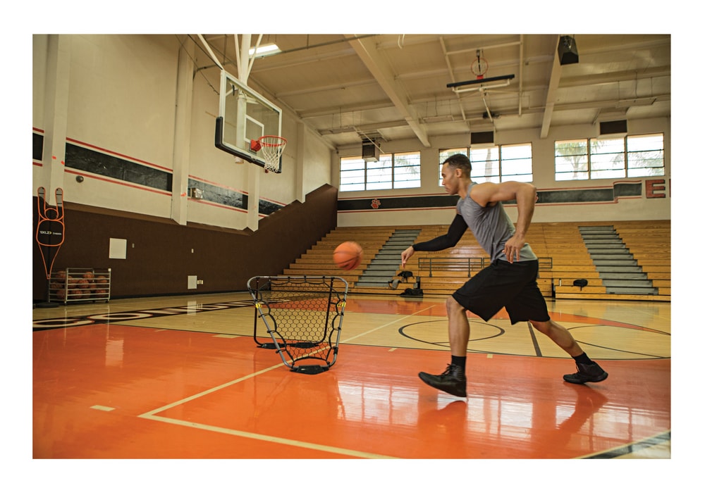 SKLZ Solo Assist Portable Indoor/Outdoor Basketball Rebounder Net