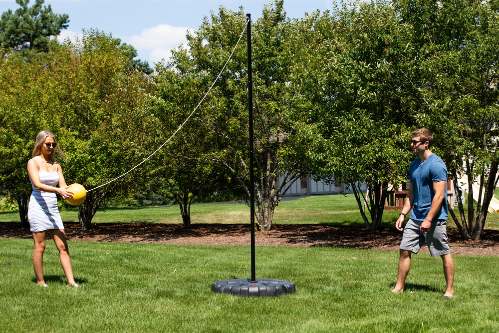 Hathaway Portable WeatherResistant Tetherball Set w/ Base, Cord, Ball