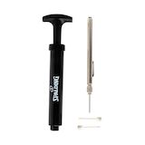 Trousse d'entretien de ballon de basketball Spalding de format voyage avec pompe à air à ballon, jauge de gonflage et aiguilles Front_Flat