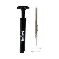 Trousse d'entretien de ballon de basketball Spalding de format voyage avec pompe à air à ballon, jauge de gonflage et aiguilles Front_Flat