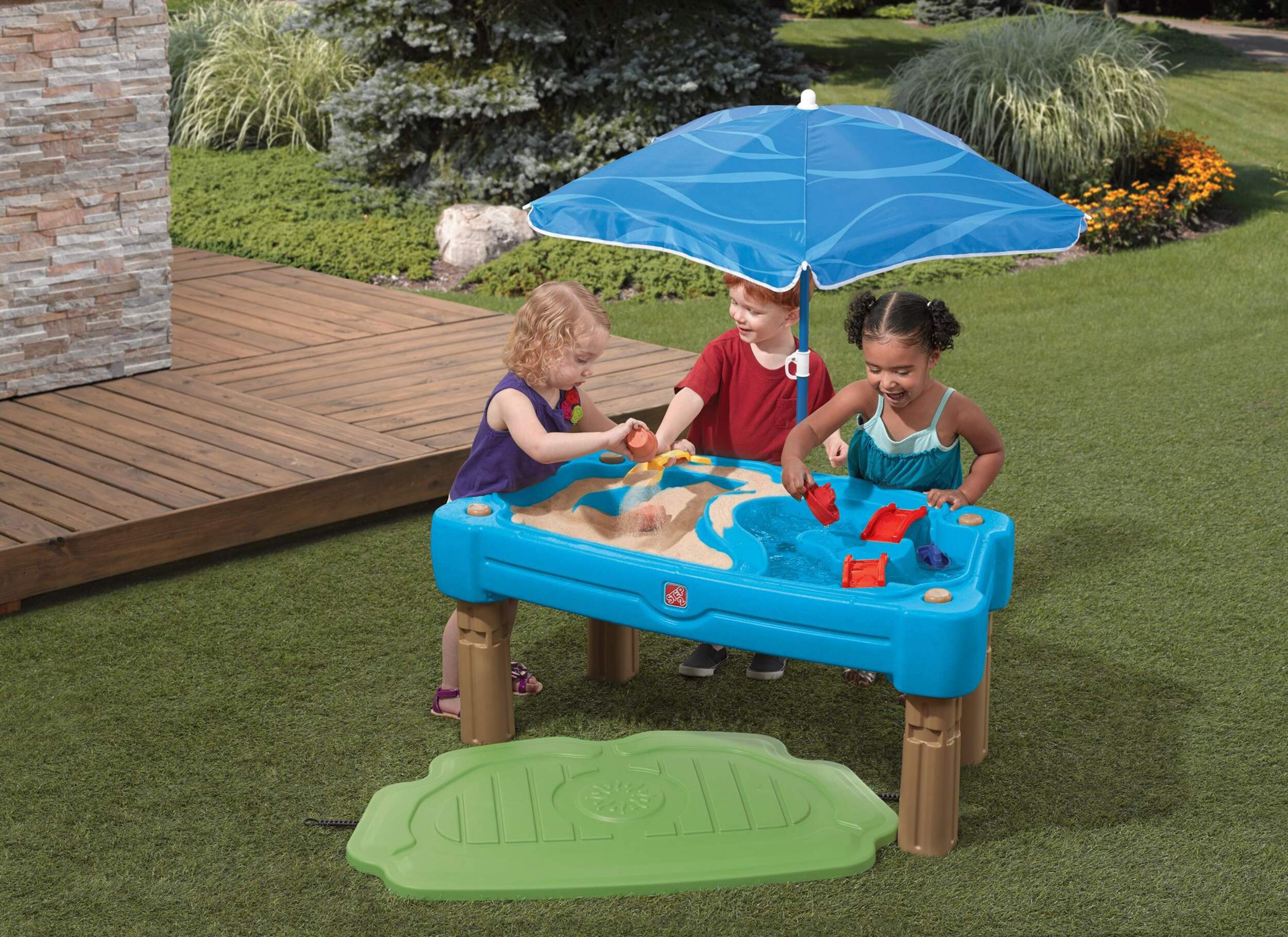 Step 2 Cascading Cove Sand & Water Table, Ages 1.5+ Canadian Tire