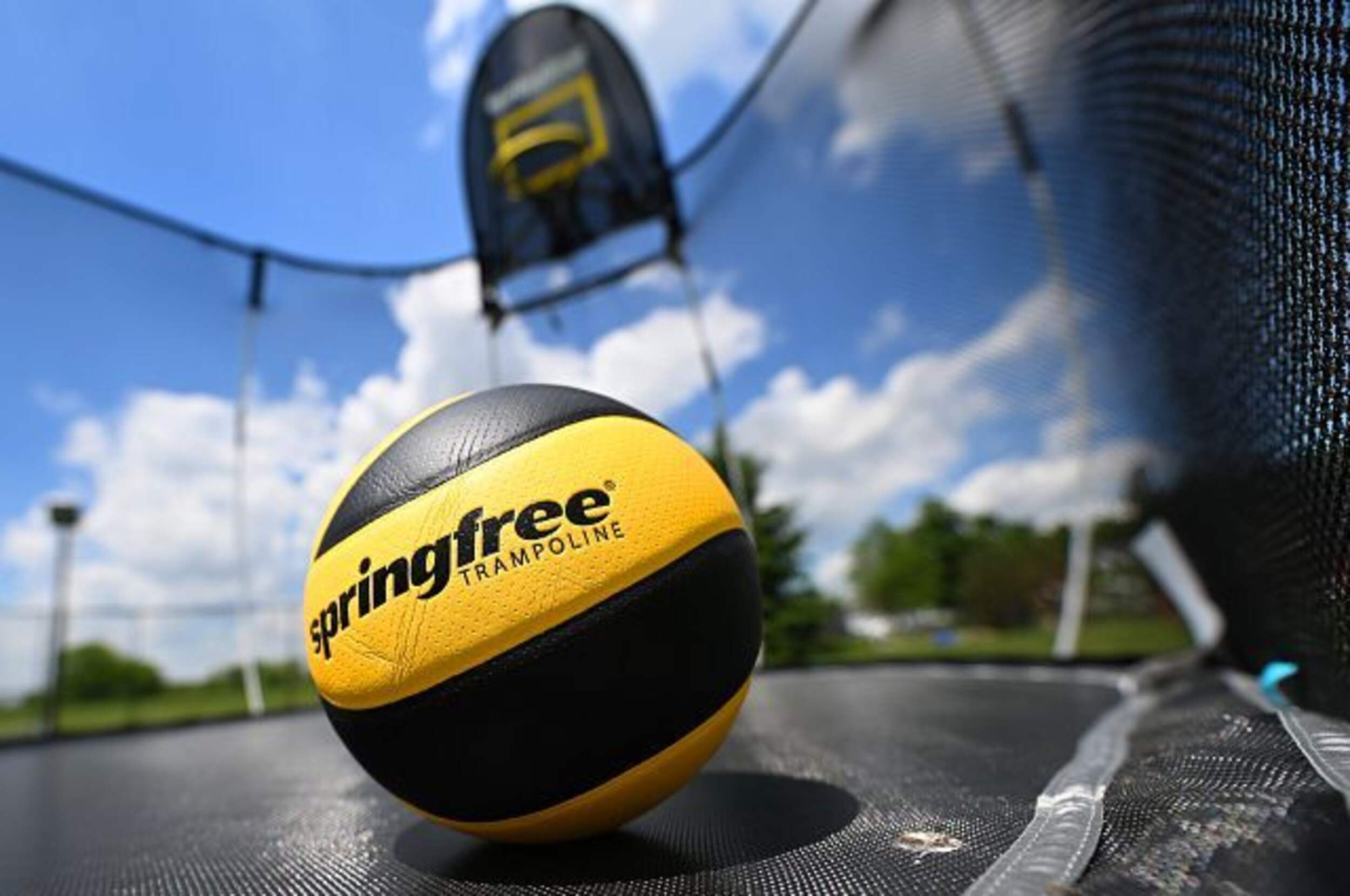 Springfree FlexrHoop™ Trampoline Hoop Canadian Tire