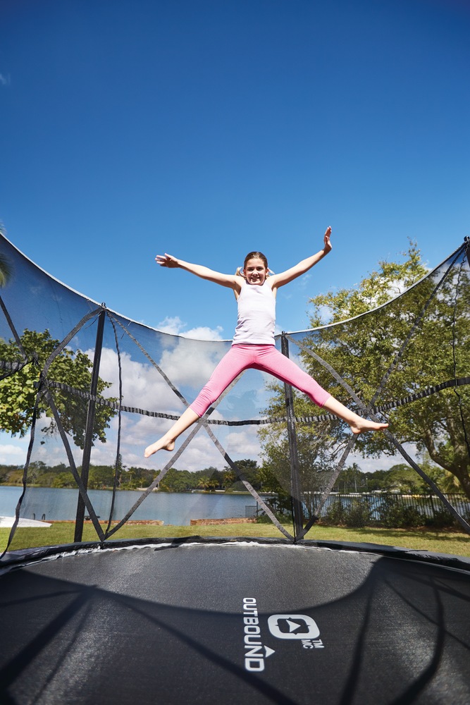 Outbound Oval Trampoline with Safety Enclosure, 13ft Canadian Tire