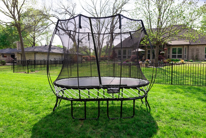 Trampoline ovale compact Springfree, 6 x 9 pi Canadian Tire