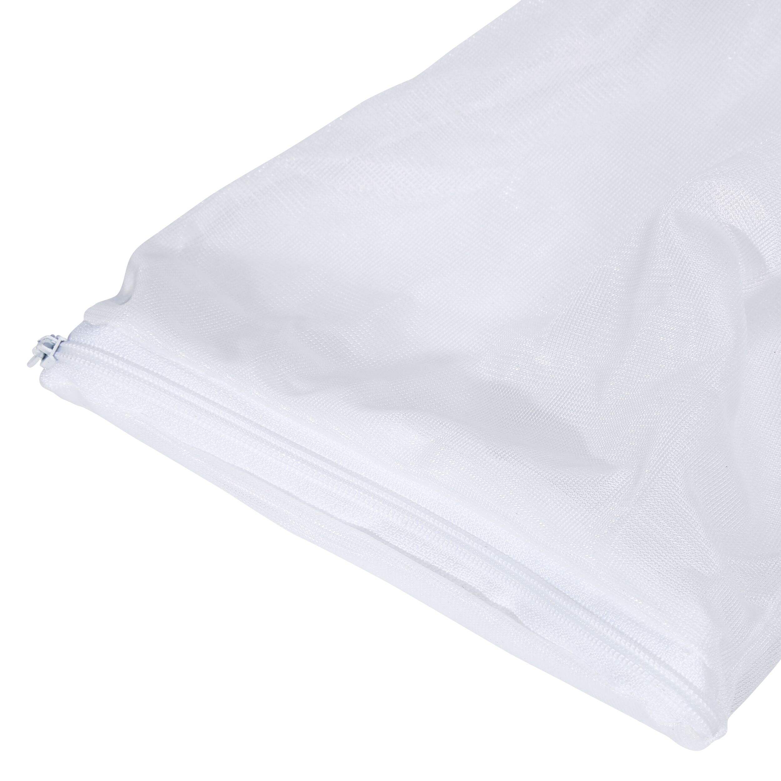 Aquarius Deluxe Underwater Pool Vacuum Cleaner with Universal Plastic