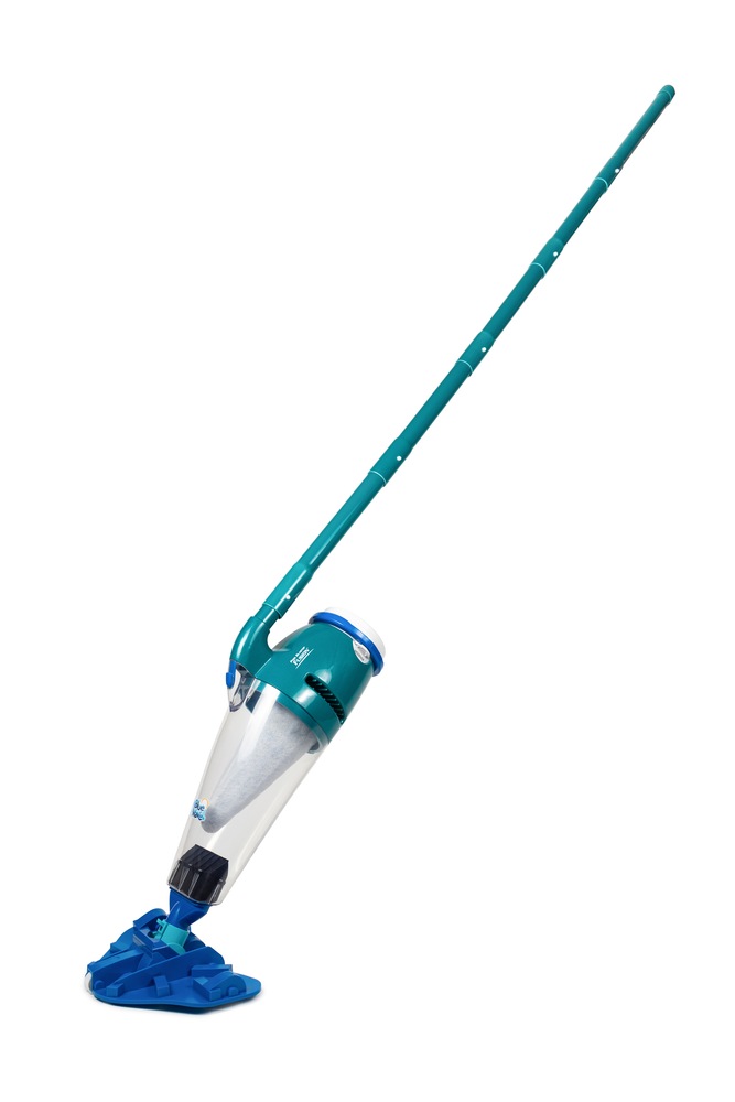 Blue Wave Pool Blaster® Fusion™ PV10 Handheld Lithium Cleaner