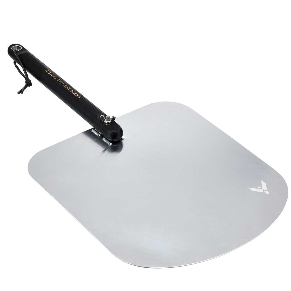 Pelle à pizza en aluminium Vermont Castings avec poignée en bois massif