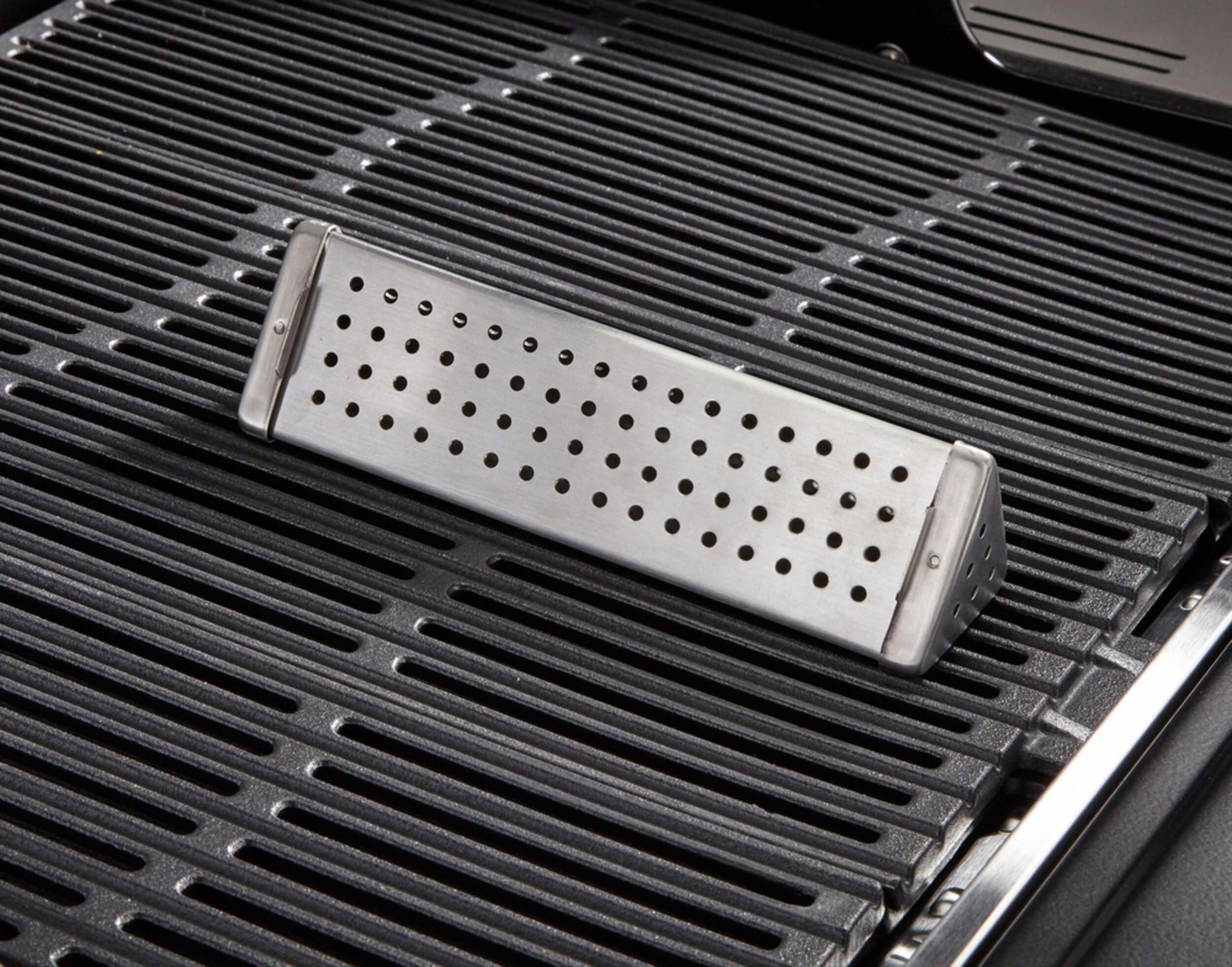 MASTER Chef Smoker Box, 8in Canadian Tire