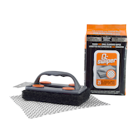 Trousse de nettoyage pour barbecue Q-Swiper avec brosse, lingettes et grattoir en acier inoxydable Composite_or_Mixed
