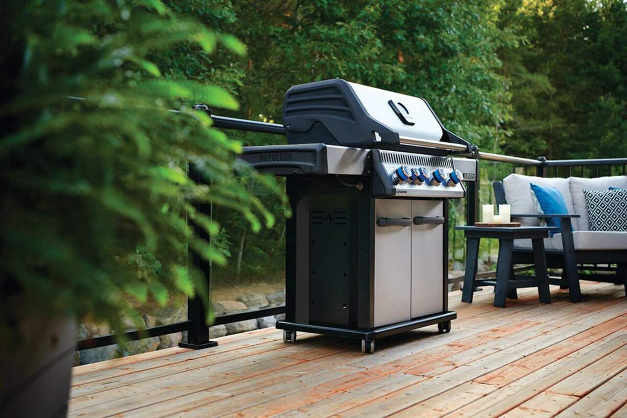 Napoleon Legend LD4X Stainless Steel Propane Gas BBQ Grill with 4