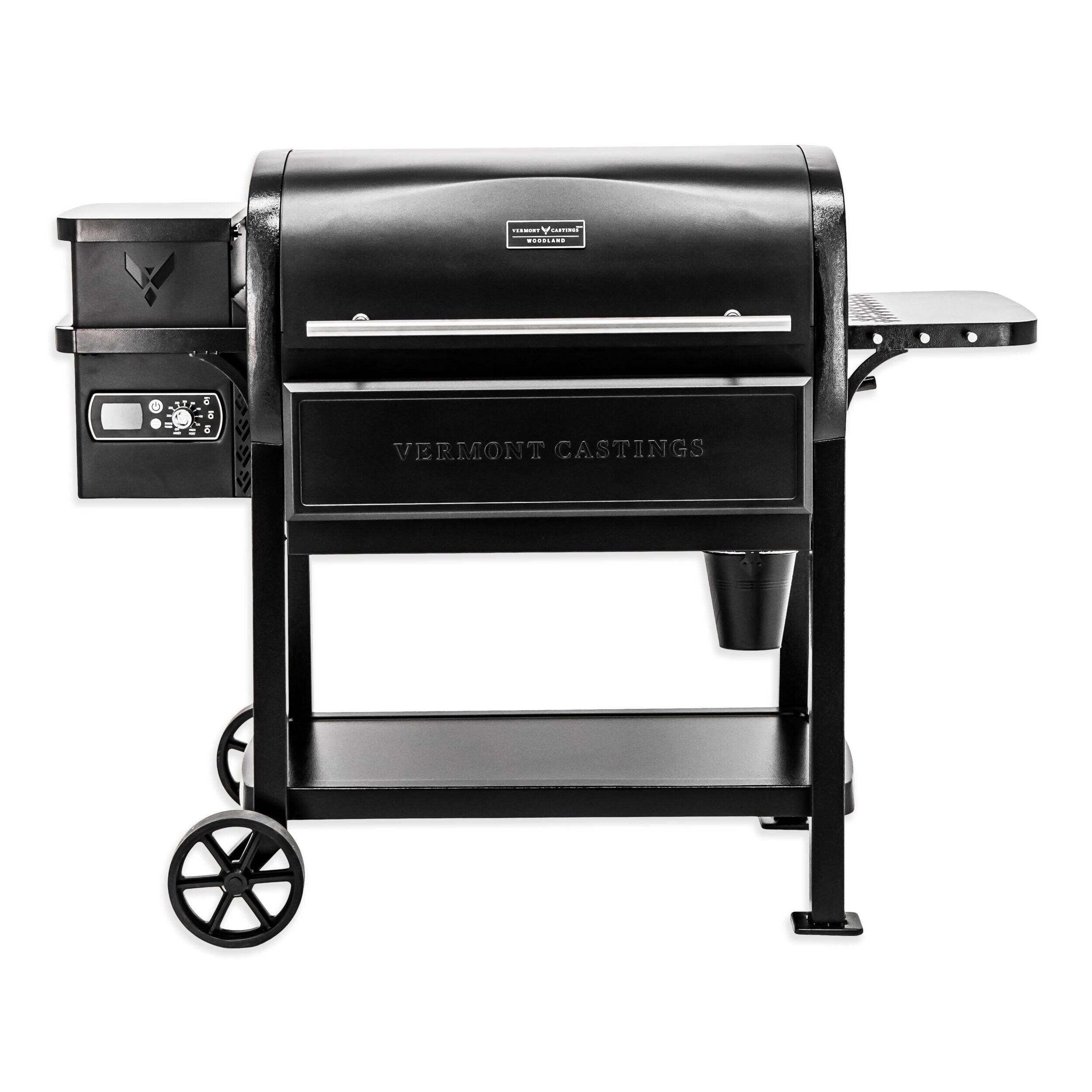 Vermont Castings Woodland™ 1080 sq. in. Pellet BBQ Grill Front_Elevated