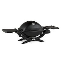 Weber Q1200 Portable Tabletop Single-Burner Propane Gas BBQ Grill with Folding Side Shelf