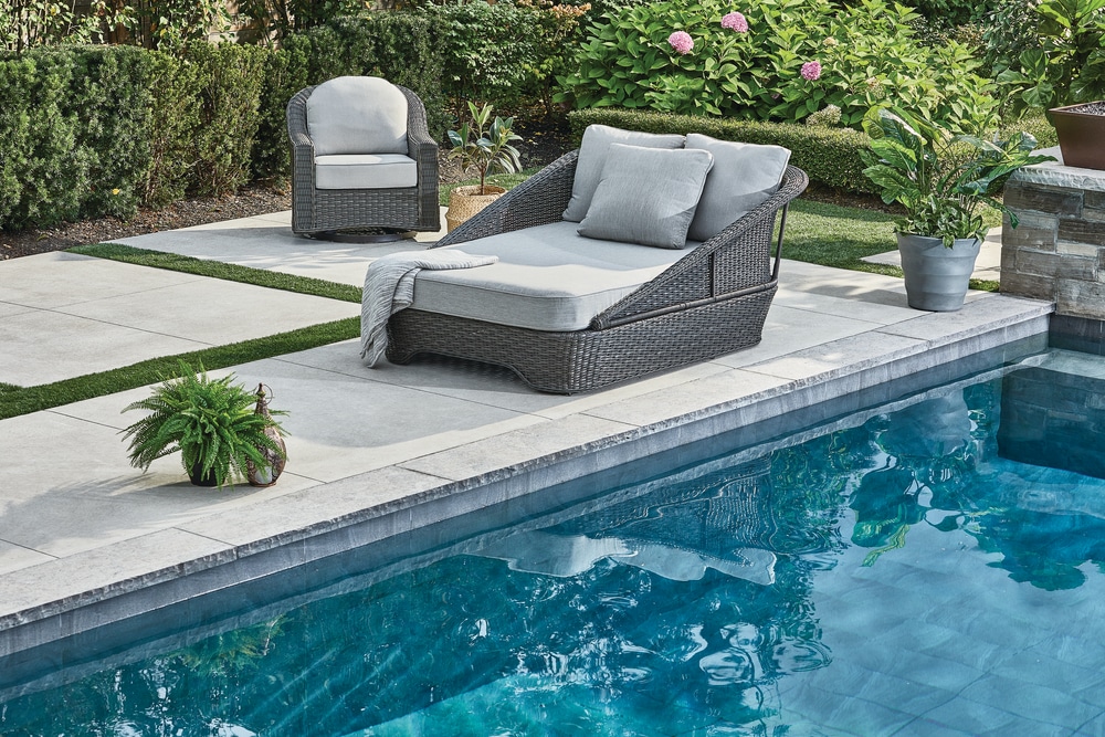 CANVAS Summerhill All Weather Wicker Outdoor/Patio Daybed Canadian Tire