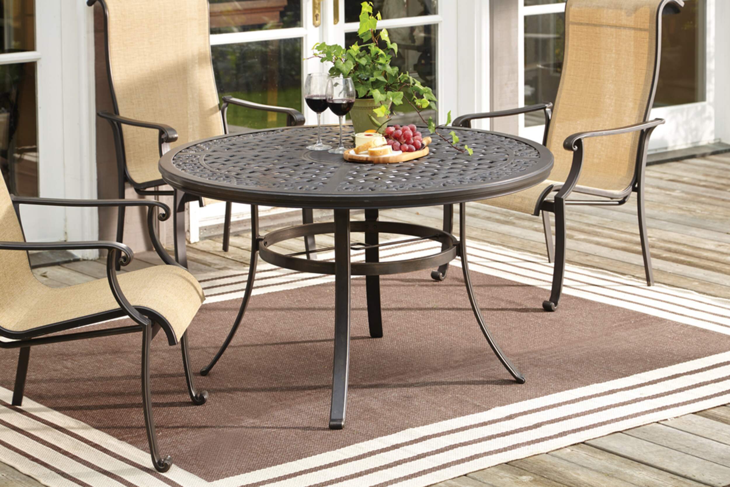 CANVAS Covington Round Cast Patio Table, 48in Canadian Tire