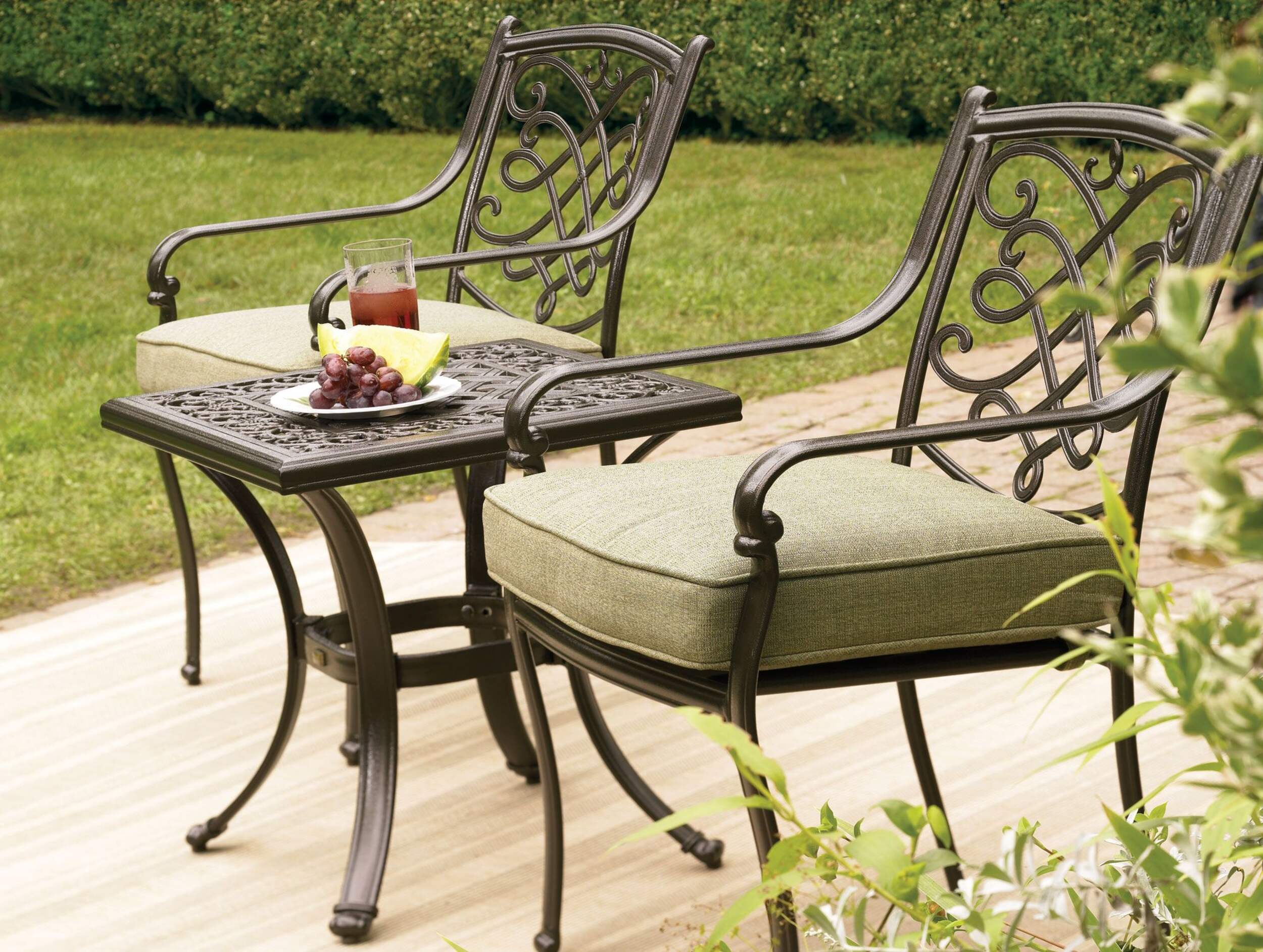 La-Z-Boy Camden Collection Patio Side Table Front_Angled_Left