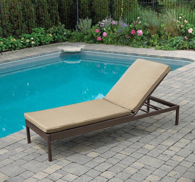 Chaise longue avec coussin, collection Sedona Canadian Tire