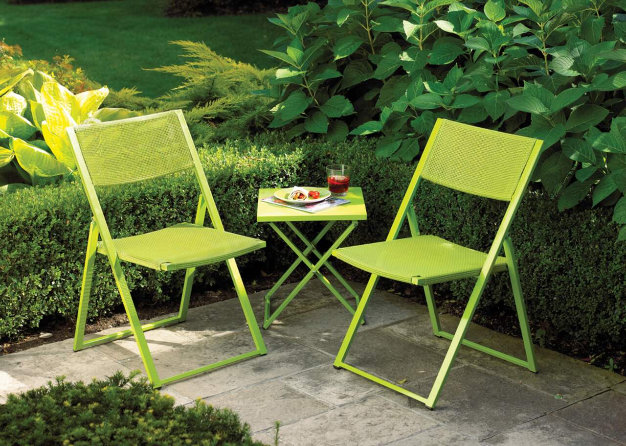 Folding side table canadian shop tire