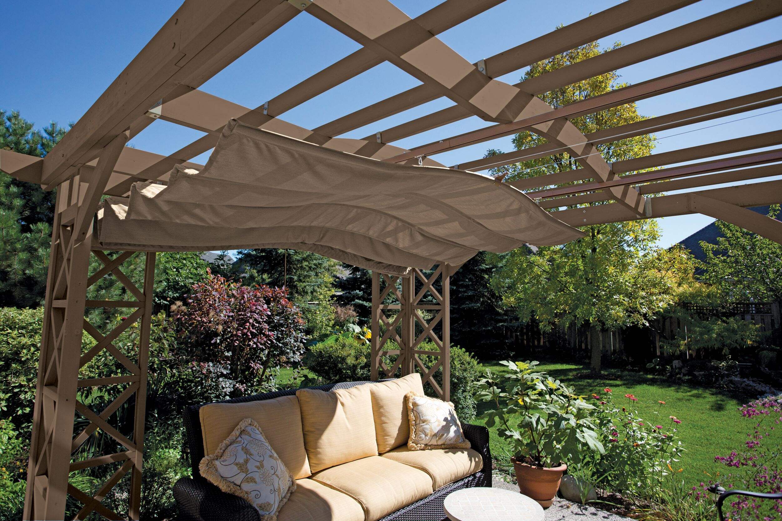 Canvas - Pergola avec toit amovible Front_Angled_Right