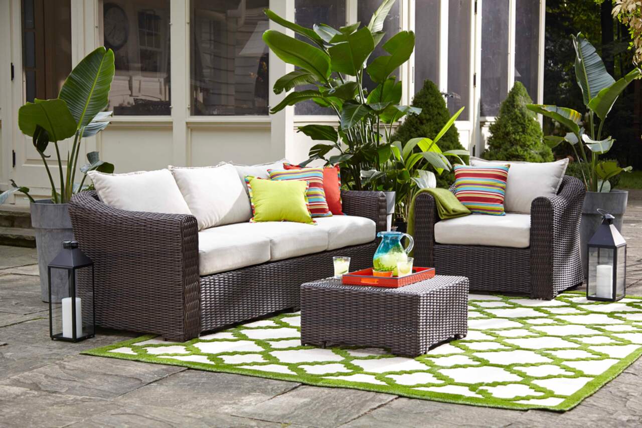 Outdoor bar hotsell stools canadian tire