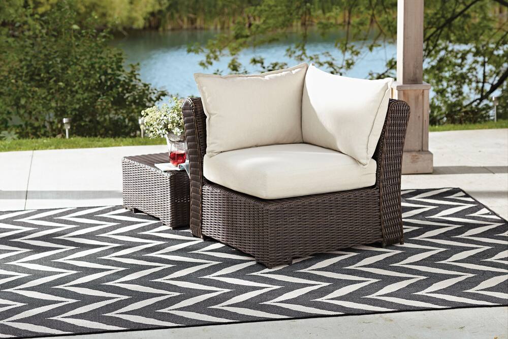 CANVAS Salina Collection Sectional Corner Patio Chair