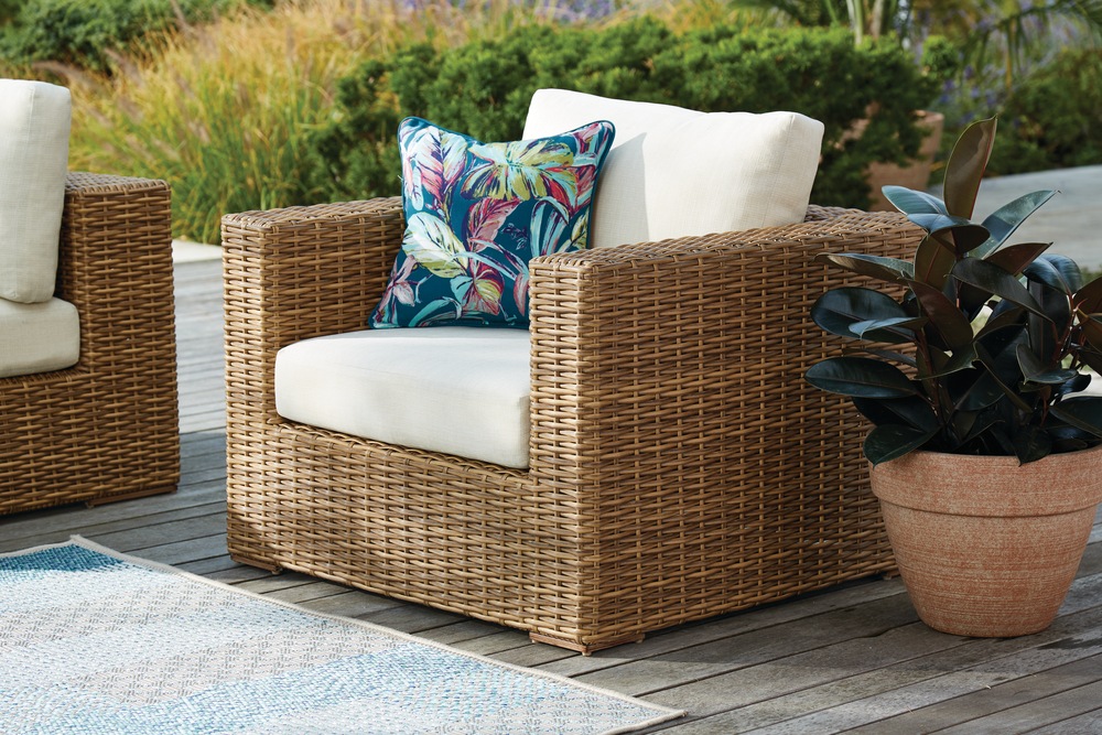 CANVAS Tofino Collection Square Outdoor/Patio Sectional Armchair Canadian Tire