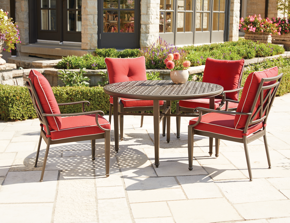 outdoor round patio dining table