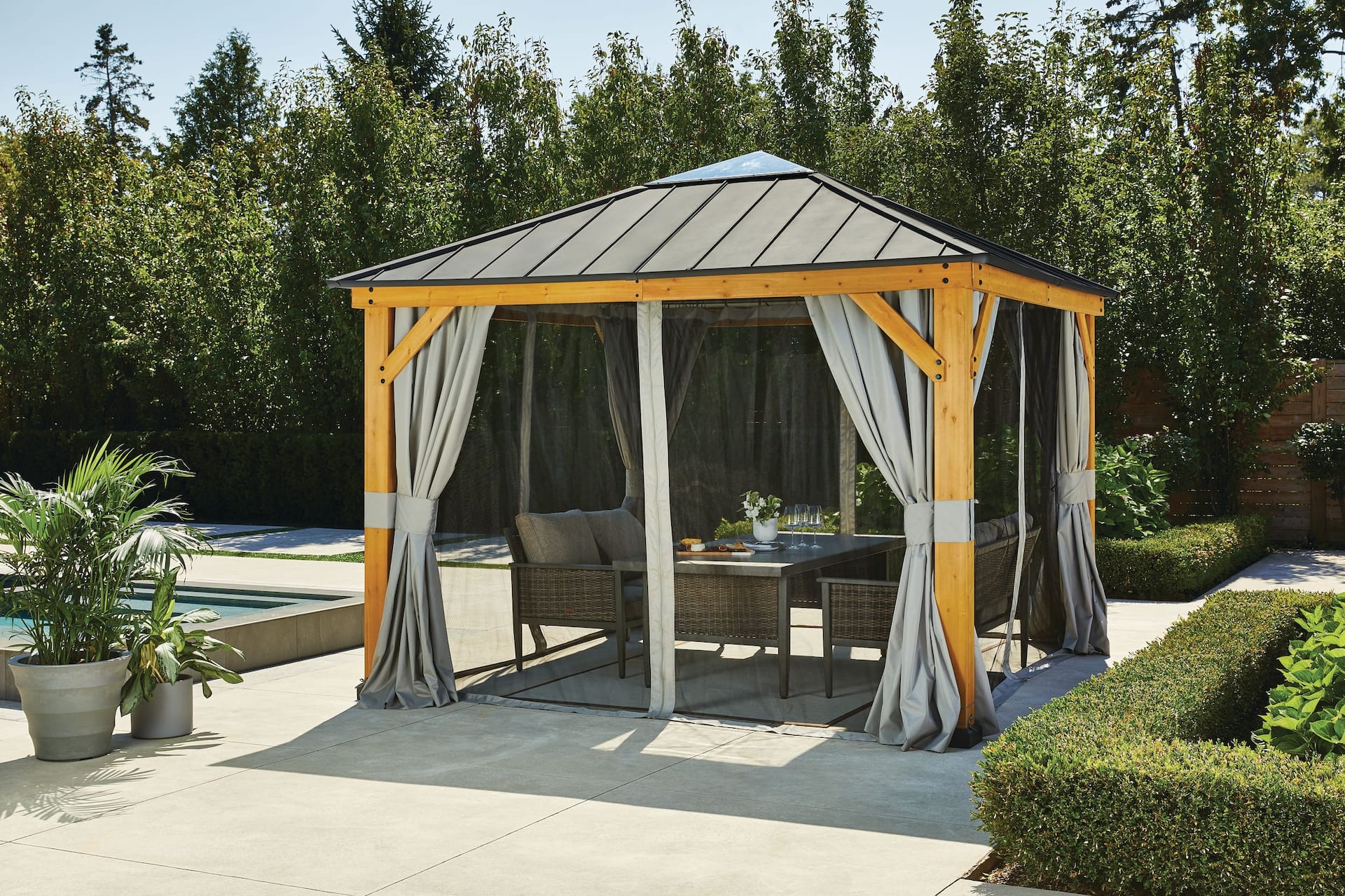 10x10 gazebo deals with netting