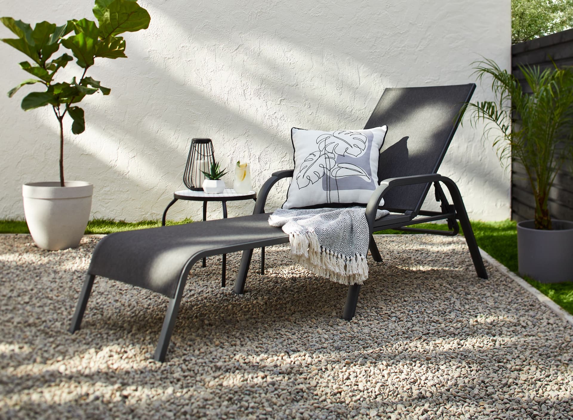 Canadian tire outdoor lounge chairs sale