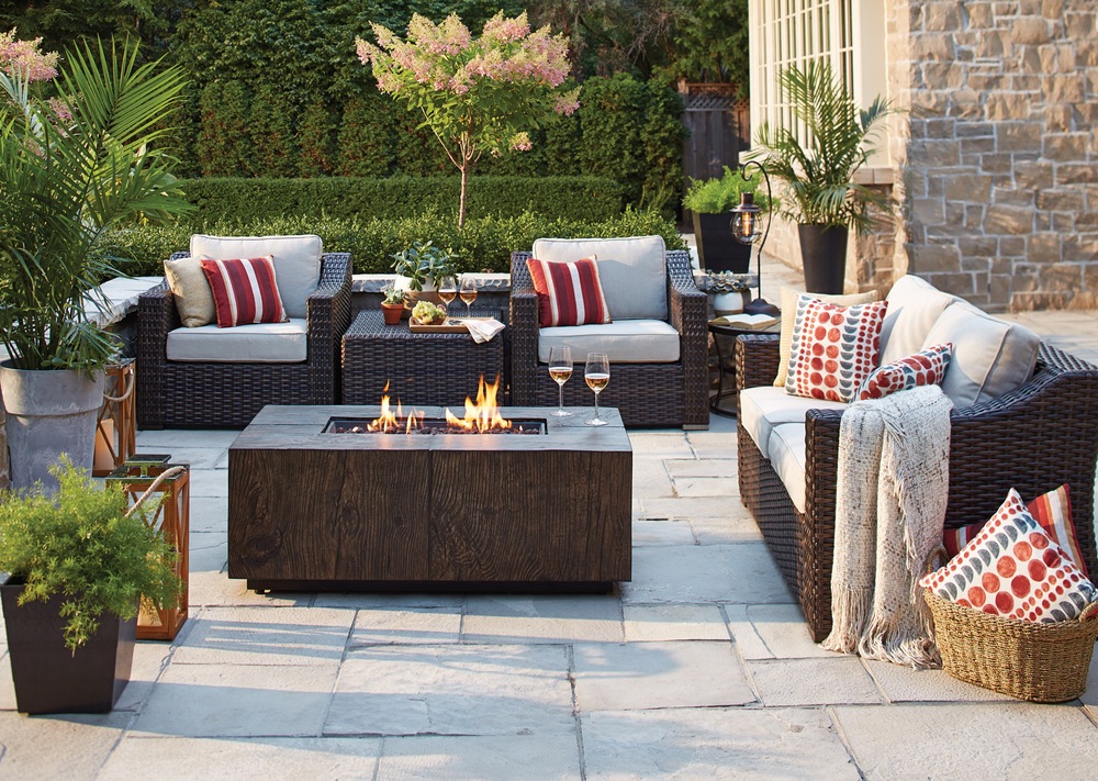 CANVAS Logan Wood Rectangular Gas Fire Table Canadian Tire