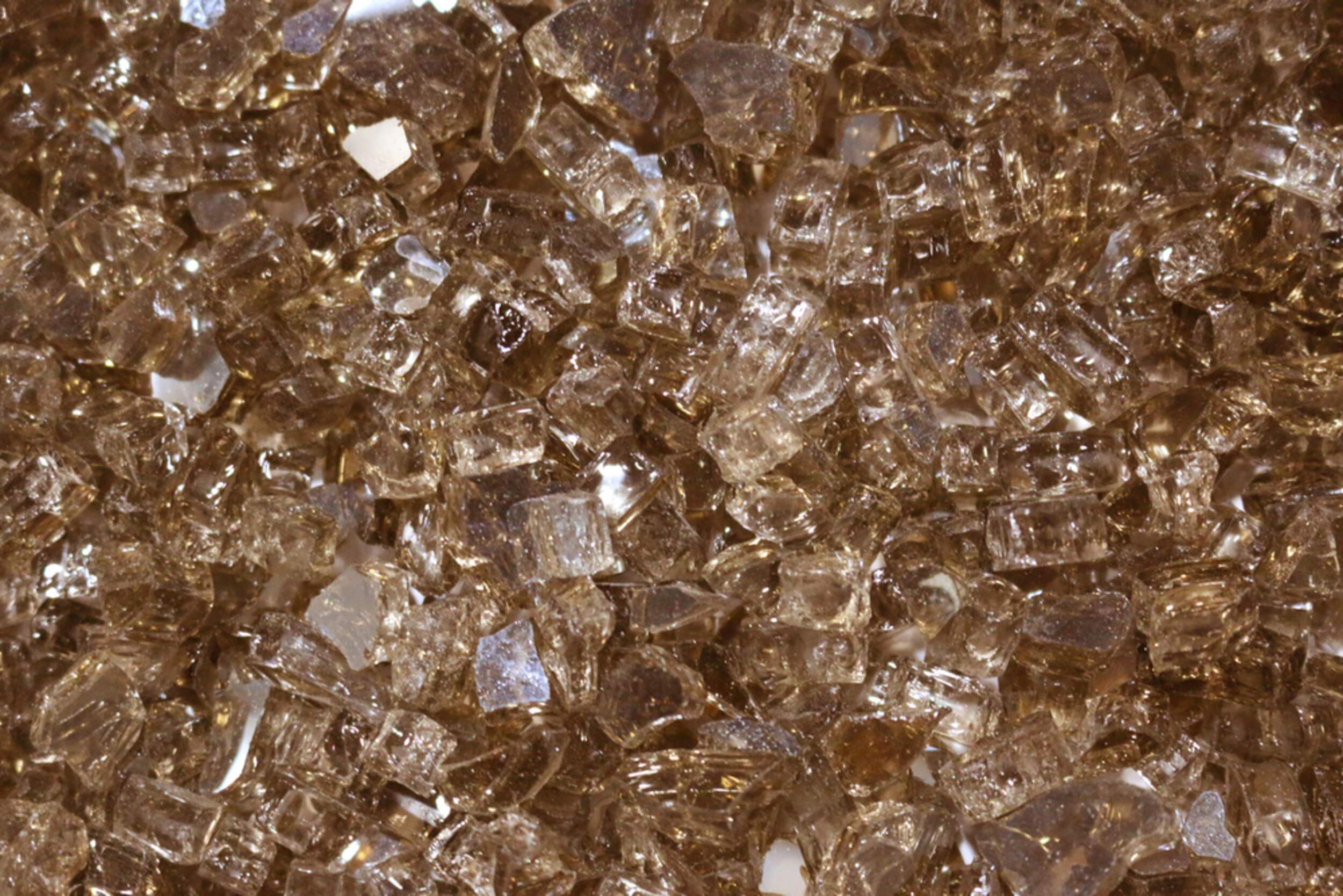 Verre trempé réfléchissant pilé pour foyer d'extérieur Elementi, cuivre CloseUp