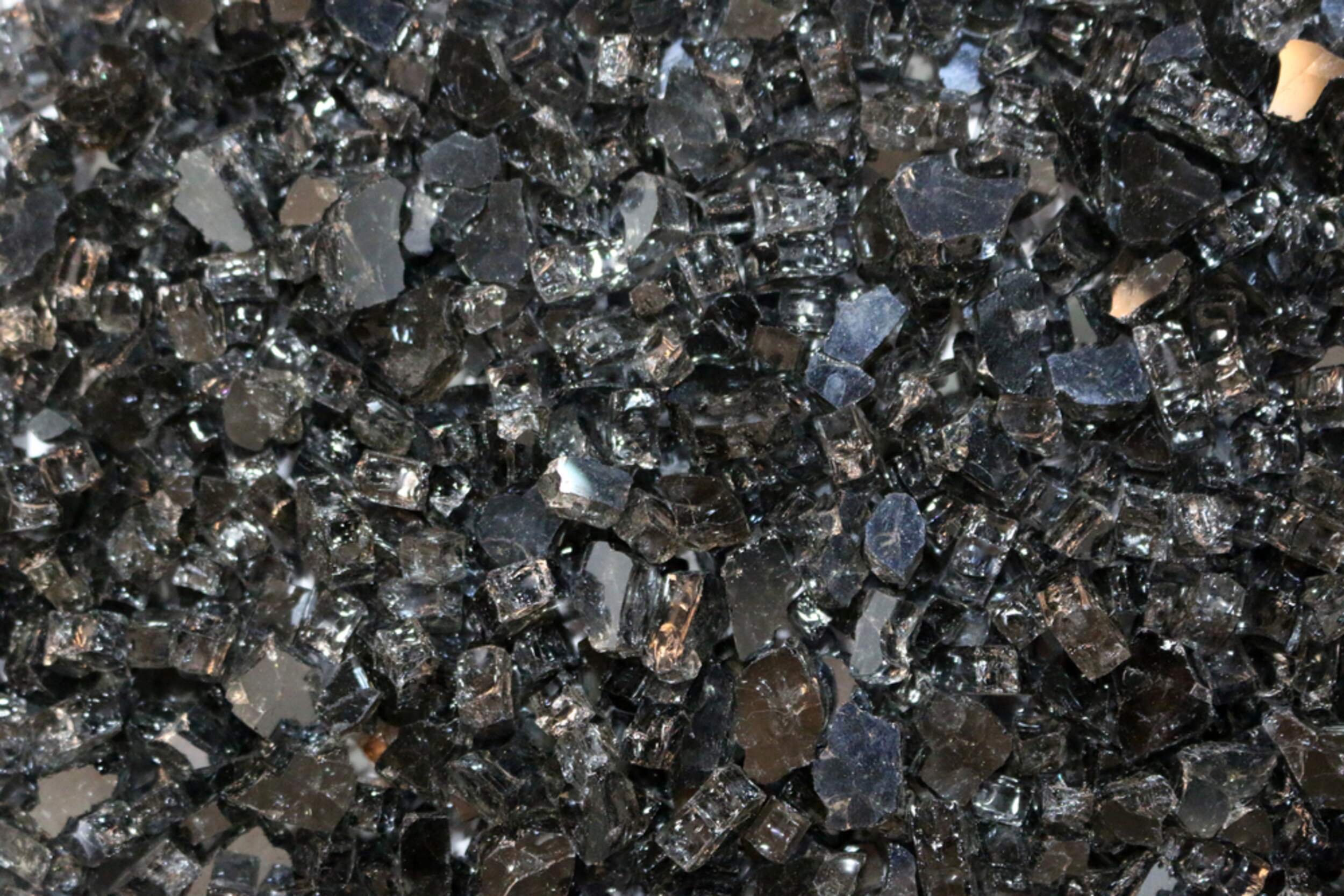 Elementi Crushed Reflective Tempered Fireglass for Fire Pit, Bronze CloseUp